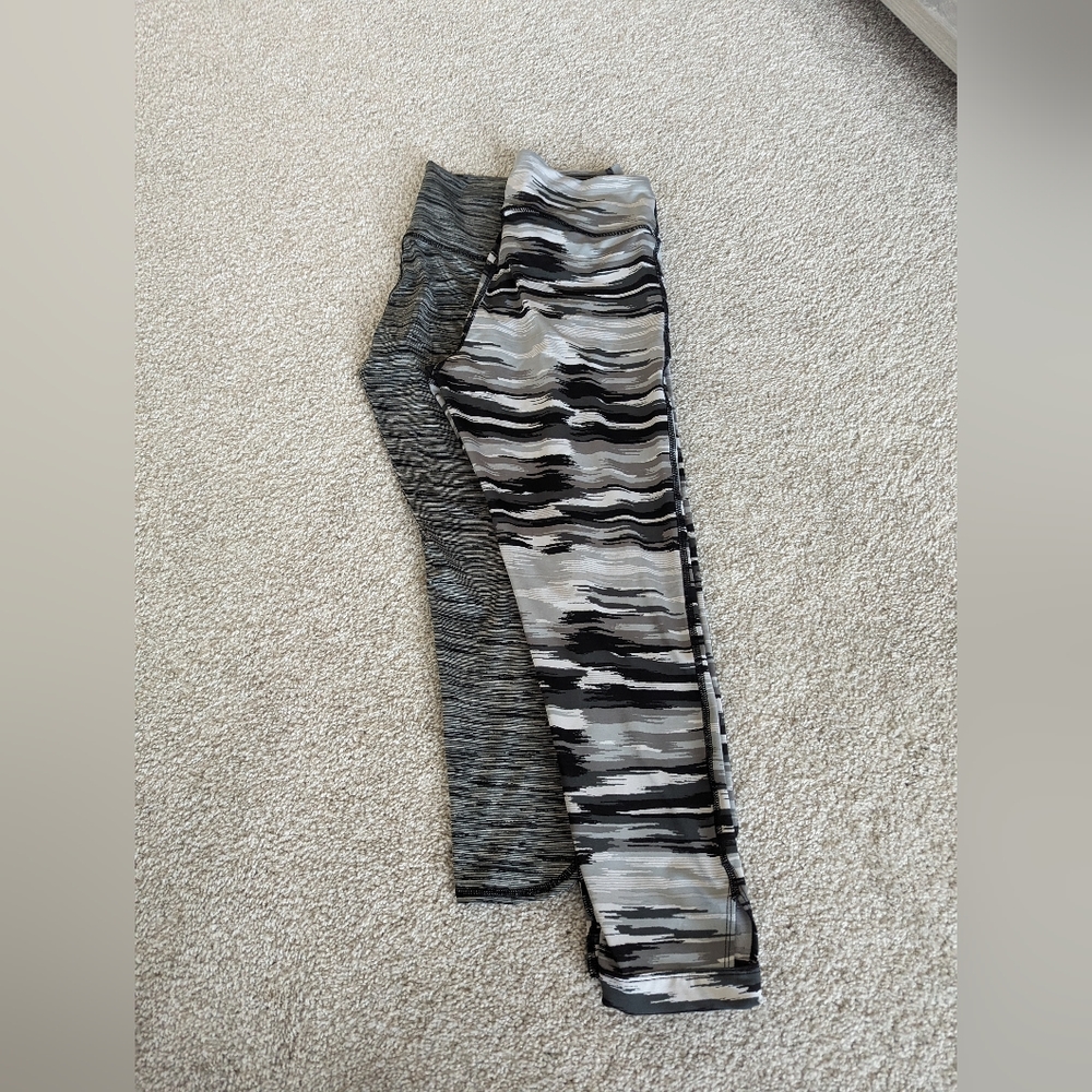 Set of two Aerie Capri leggings